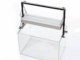 llumi_hangstand_01.jpg llumi_hangstand_01.jpg